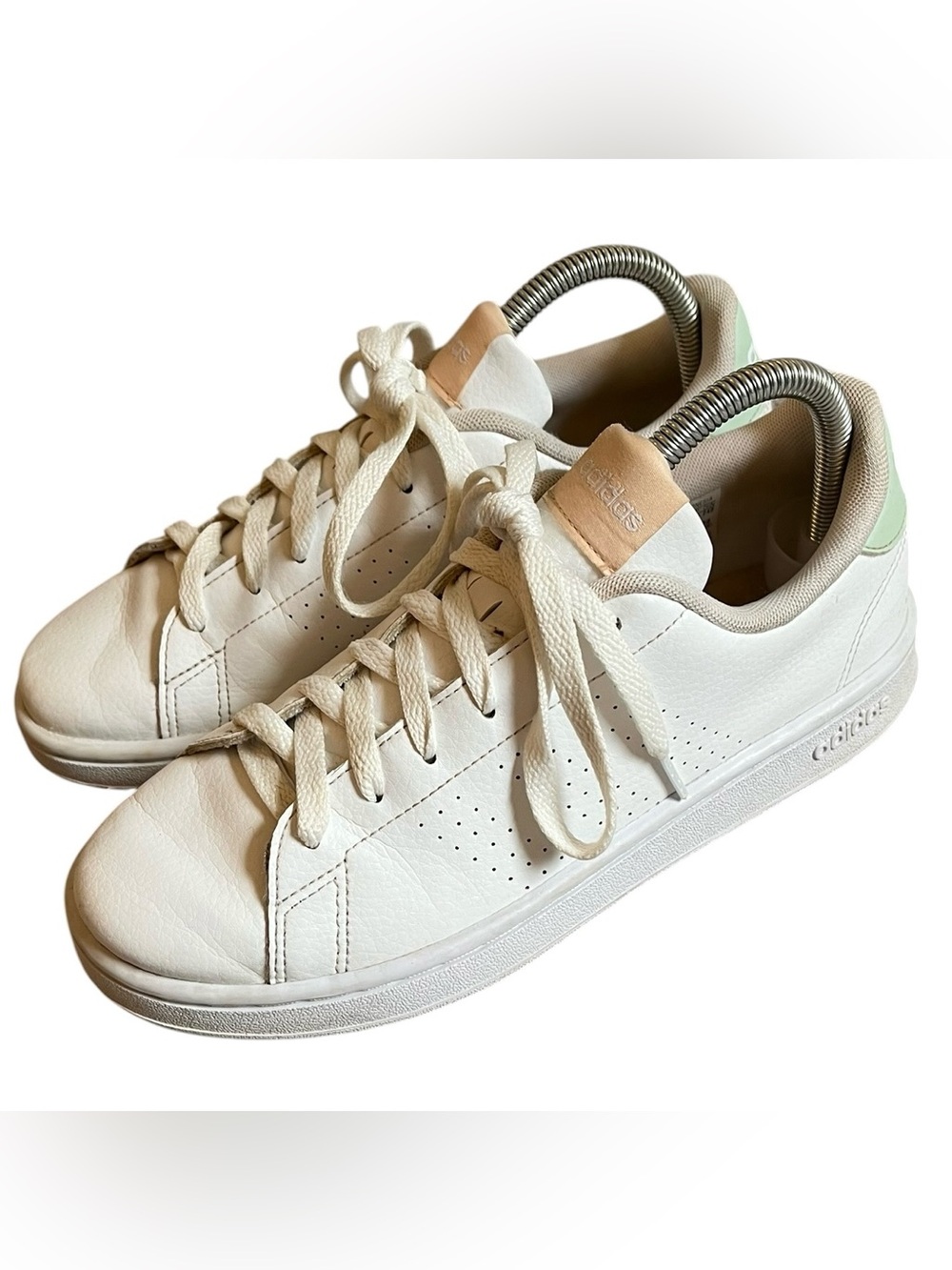 Adidas Advantage Cloudfoam White Linen Green Sneakers Womens 7.5 HR0321